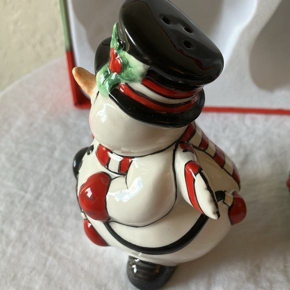 Fitz & Floyd: 2006 Cheers Snowman/Christmas Tree- Salt & Pepper Shaker - Picture 11 of 15
